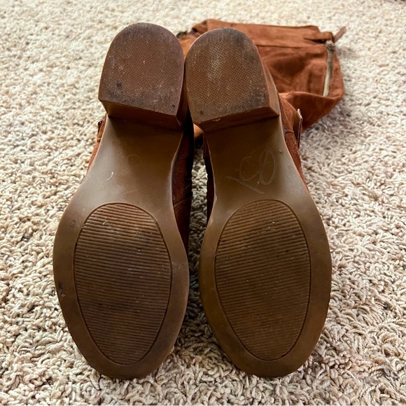 Rust suede-like over the knee boots 👢 - Picture 4 of 4